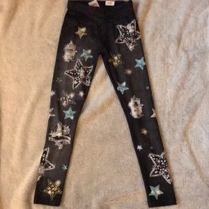 Leggings outfit with top and bottoms